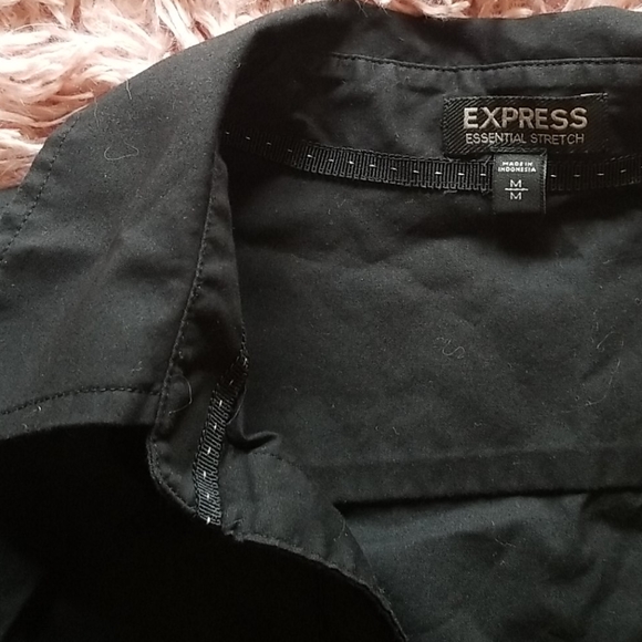 3/22!!! Button-Down Blouse - Picture 2 of 5